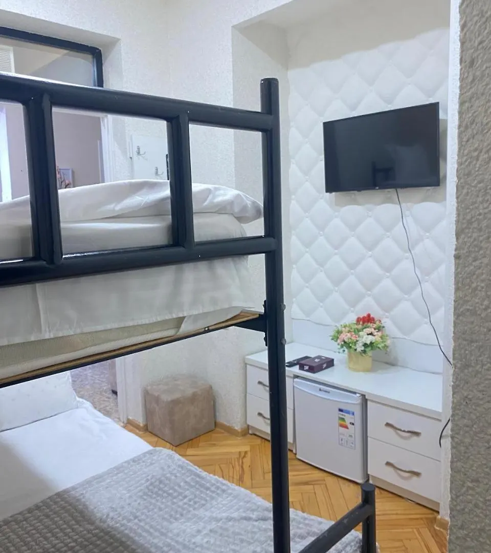 Cozy Rooms Тбилиси 4*,
